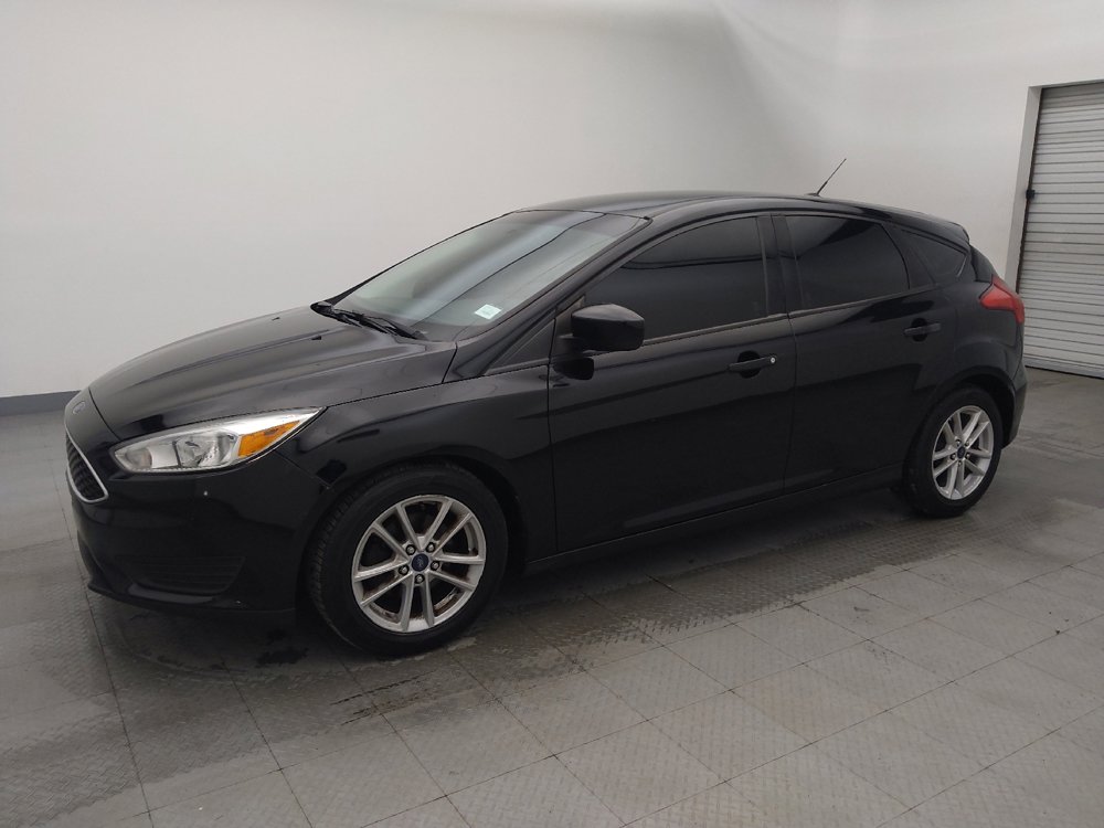 Used 2018 Ford Focus SE image 2