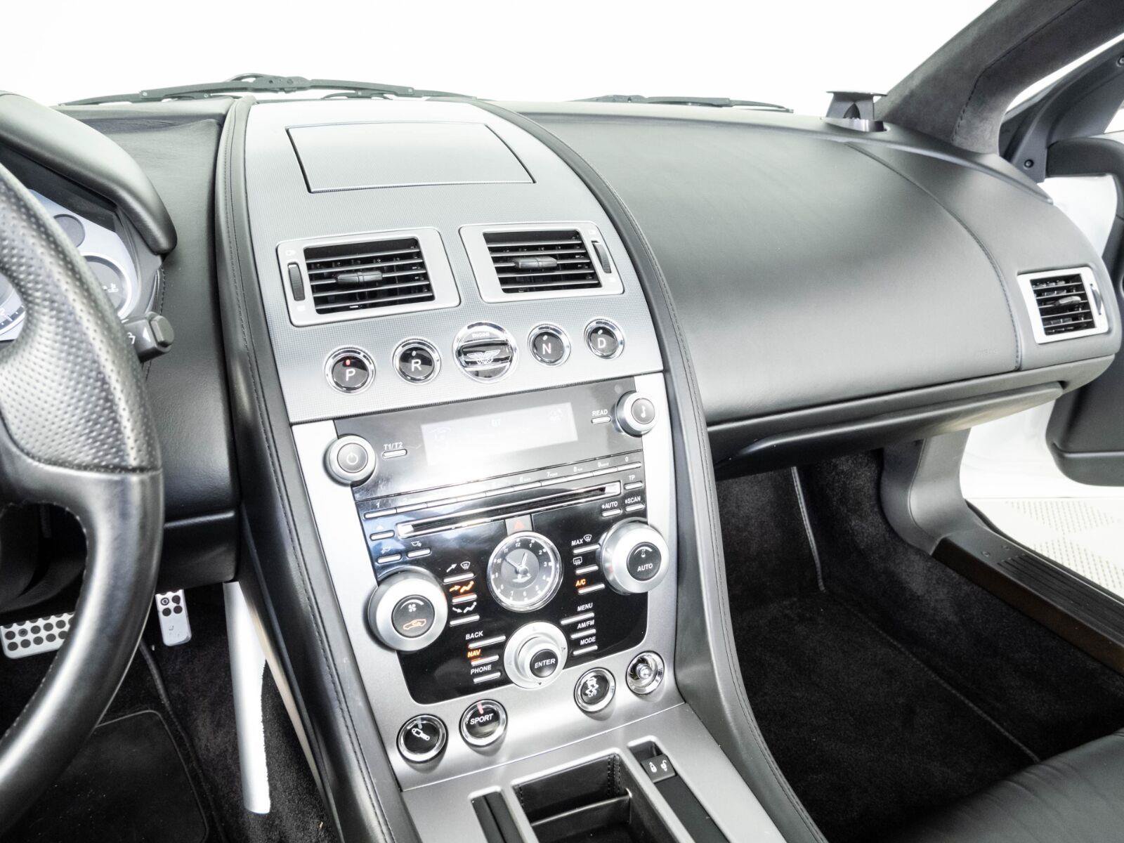 Used 2011 Aston Martin DBS Volante RWD image 13