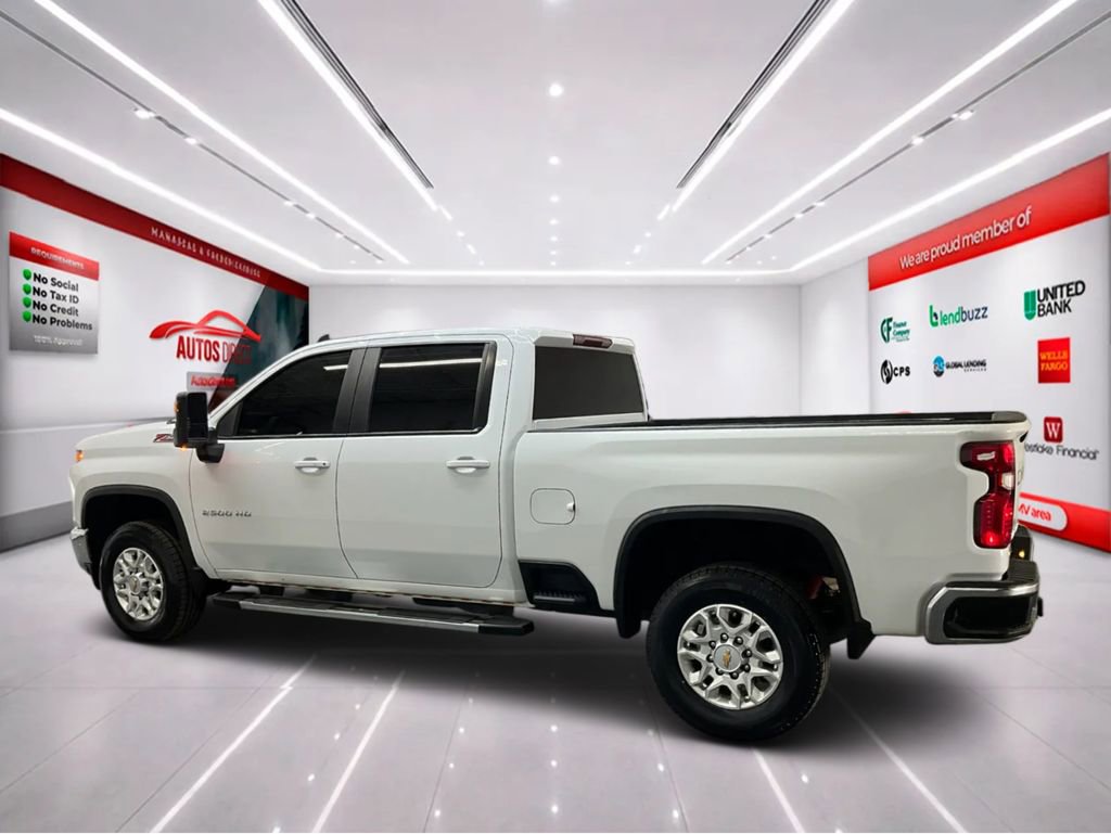 Used 2023 Chevrolet Silverado 2500 LT w/ Convenience Package image 4