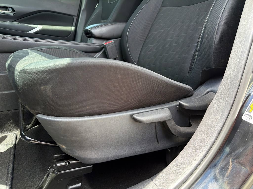 Used 2023 Nissan Kicks SV FWD image 19