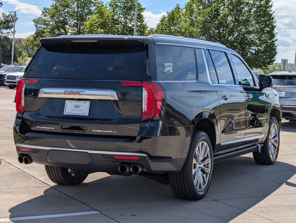 Used 2023 GMC Yukon XL Denali AWD/4WD image 6