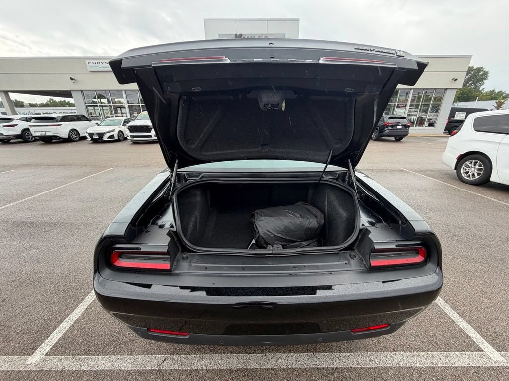 Used 2023 Dodge Challenger R/T Scat Pack RWD image 6