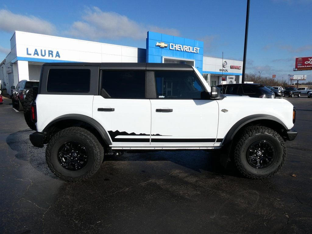 Used 2022 Ford Bronco Wildtrak image 4