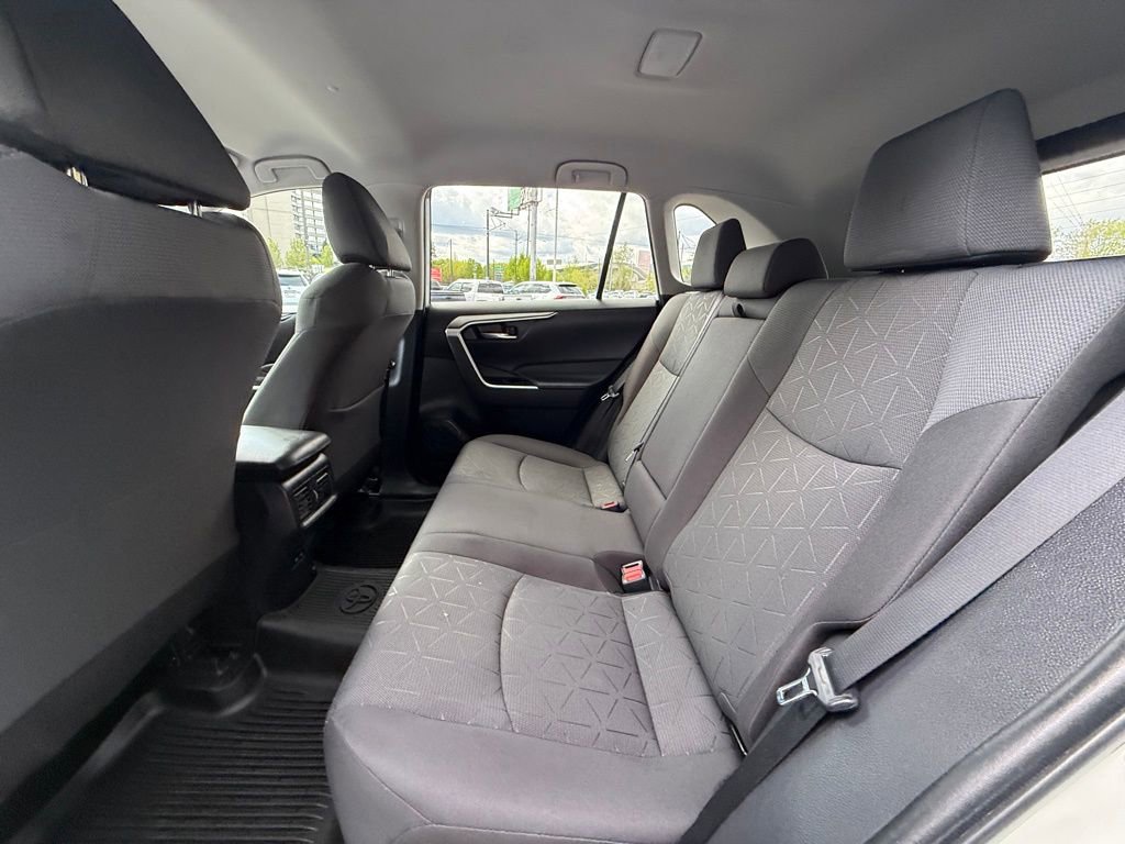 Certified 2022 Toyota RAV4 XLE AWD/4WD image 16