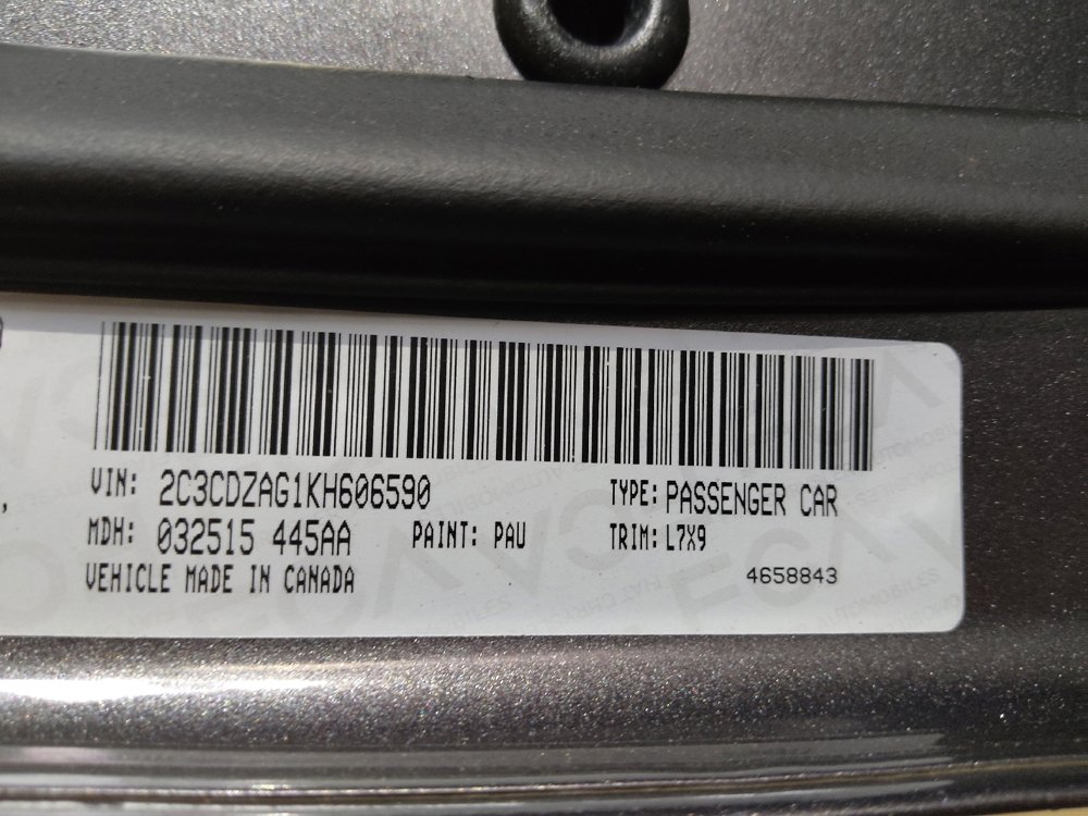 Used 2019 Dodge Challenger SXT RWD image 33