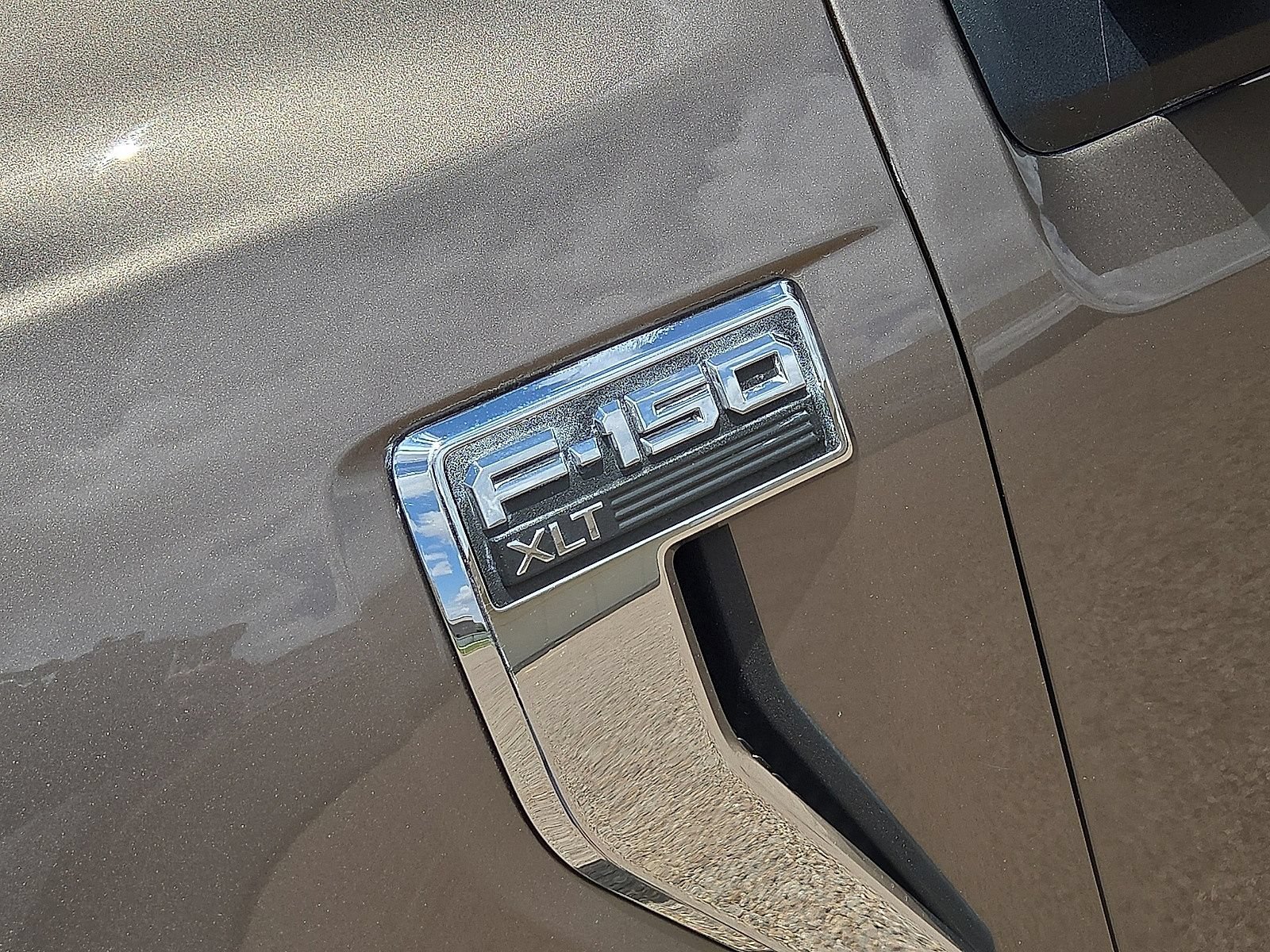 Used 2023 Ford F150 XLT w/ Equipment Group 301A Mid AWD/4WD image 11