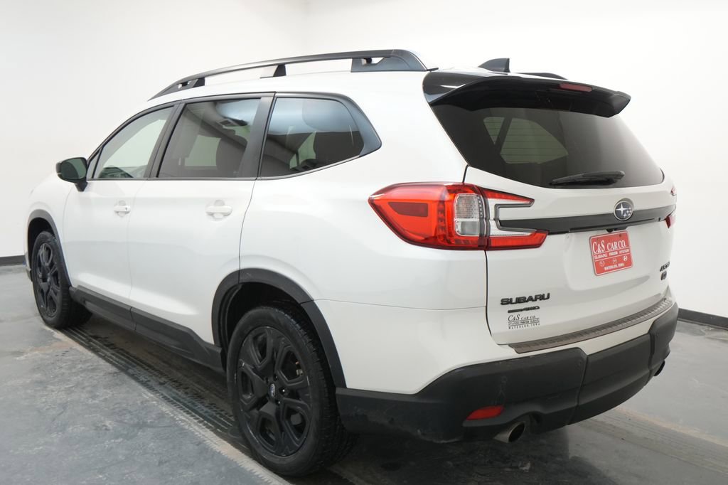 Used 2024 Subaru Ascent Onyx Edition image 6