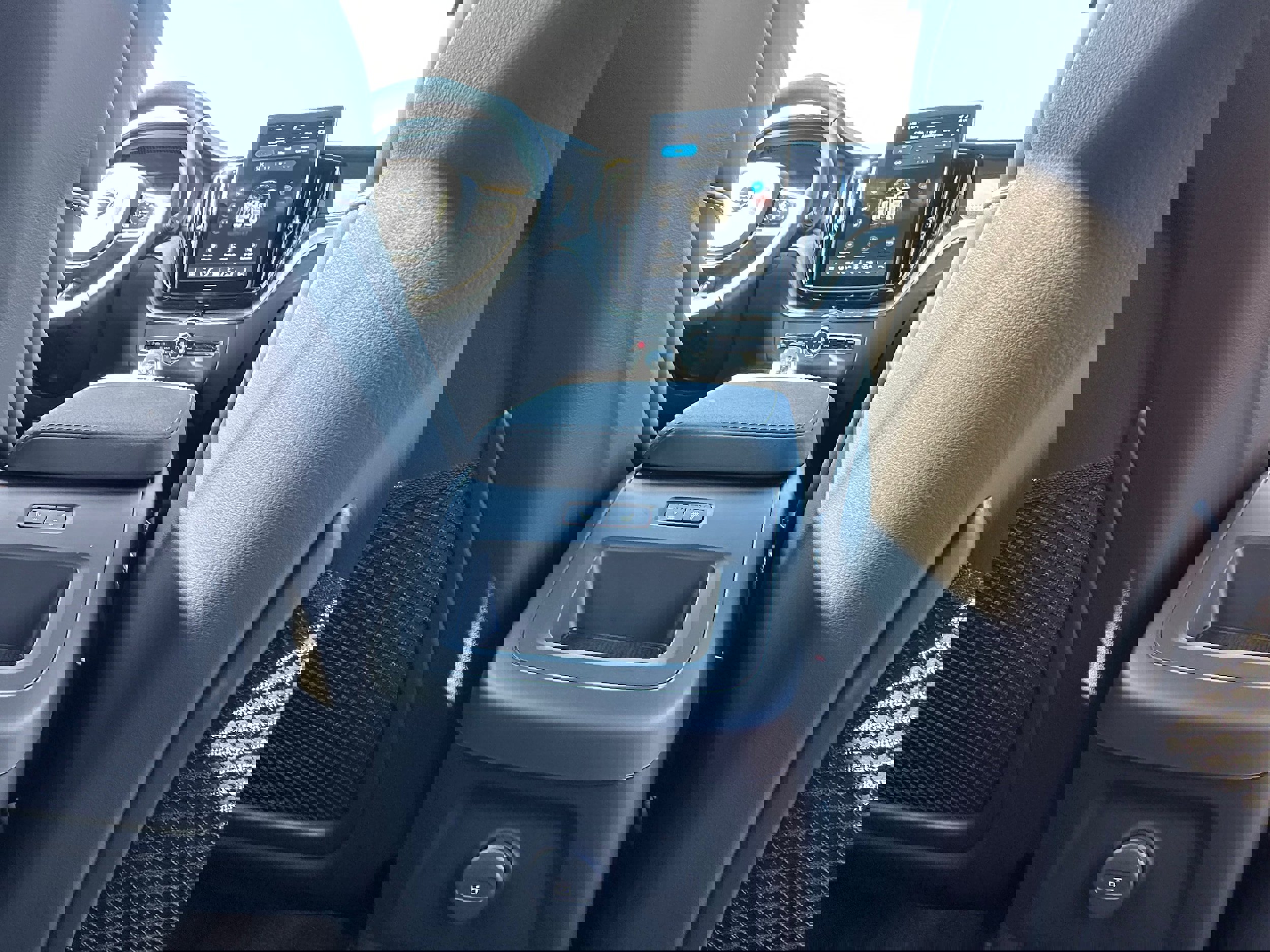 New 2026 Volvo XC60 T8 Polestar image 11