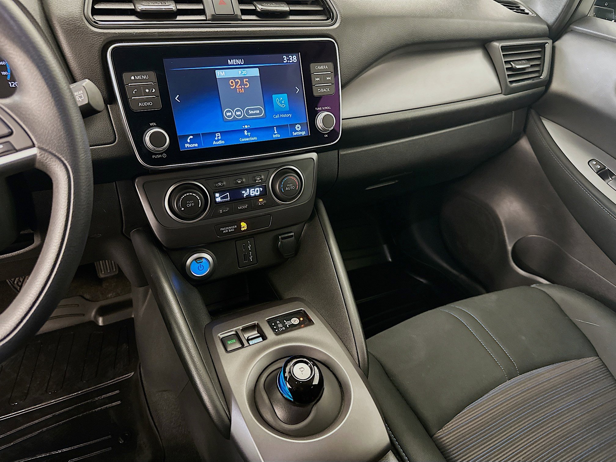 Used 2025 Nissan Leaf S FWD image 25