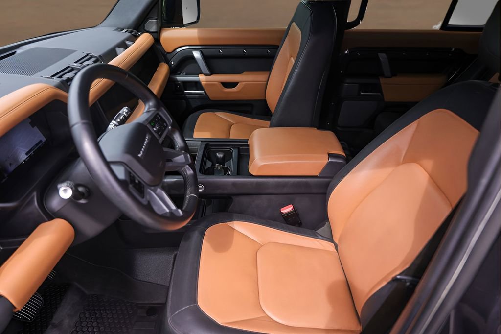 Used 2024 Land Rover Defender 110 X-Dynamic SE image 9