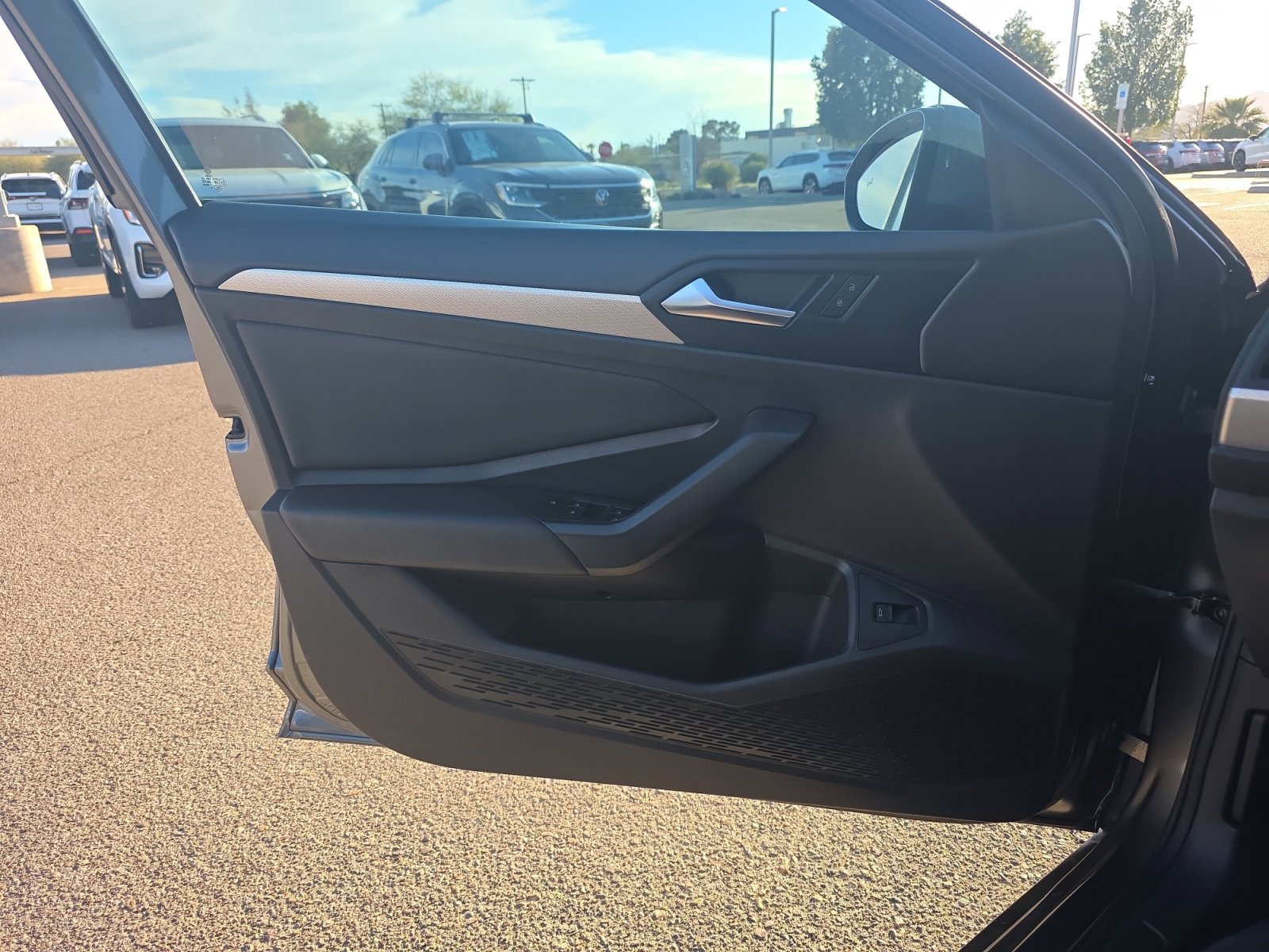 Used 2020 Volkswagen Jetta S w/ Driver Assistance Package image 13