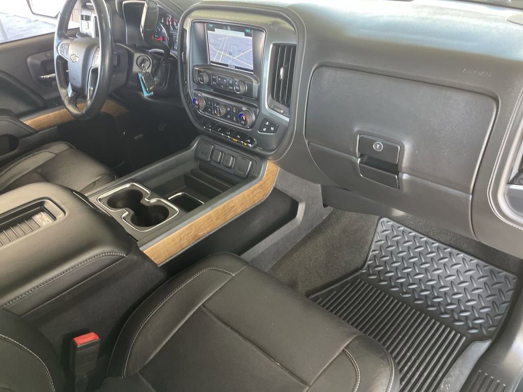 Used 2017 Chevrolet Silverado 1500 LTZ w/ Sport Package image 28