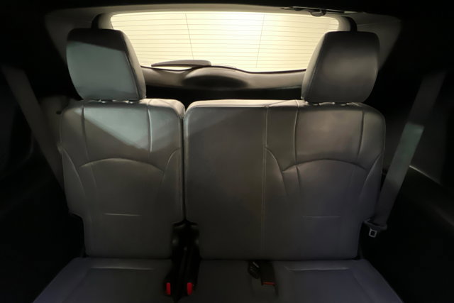 Used 2023 Buick Enclave Essence w/ Sport Touring Edition AWD/4WD image 22