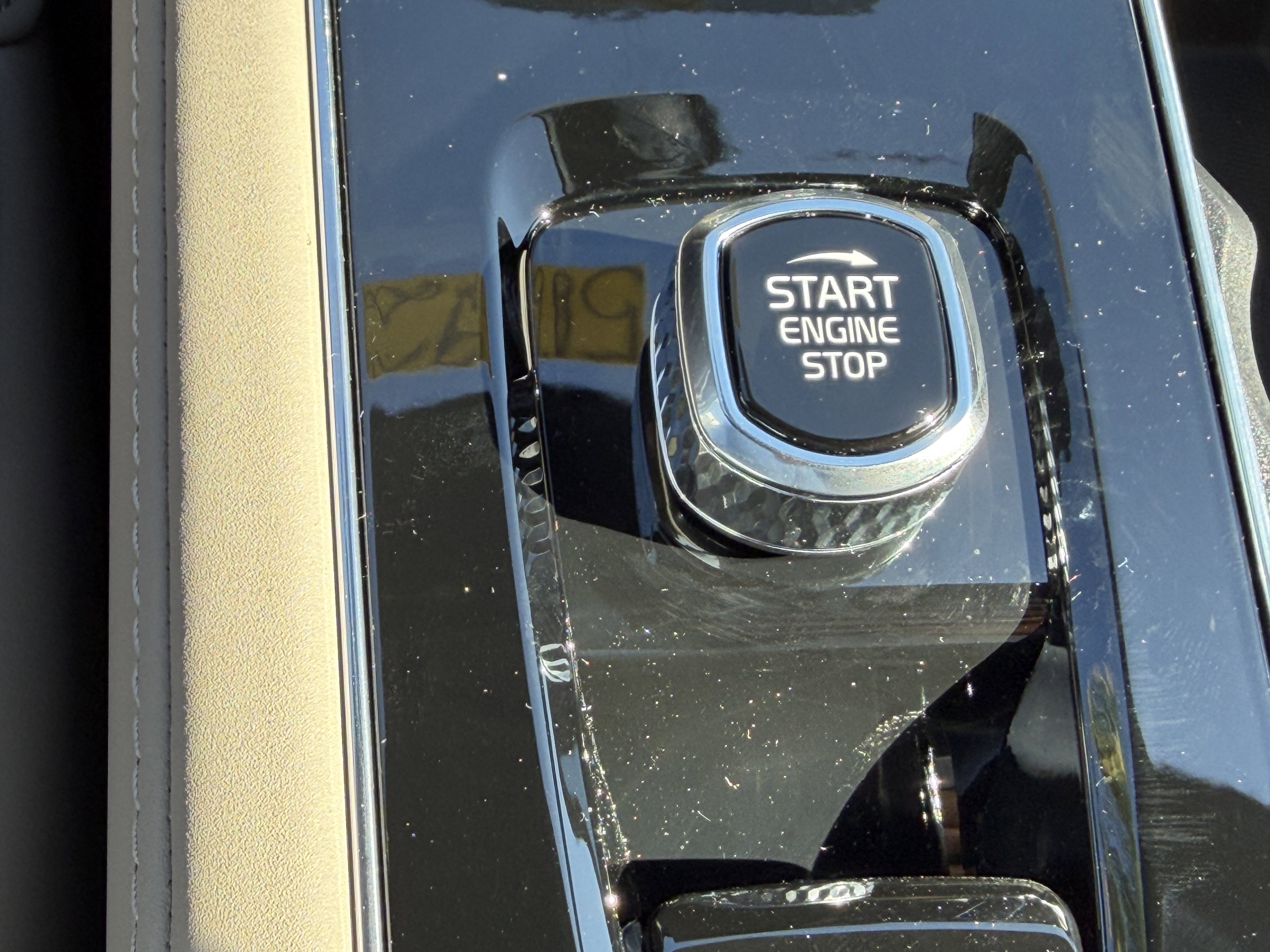 New 2026 Volvo XC90 B6 Plus image 24