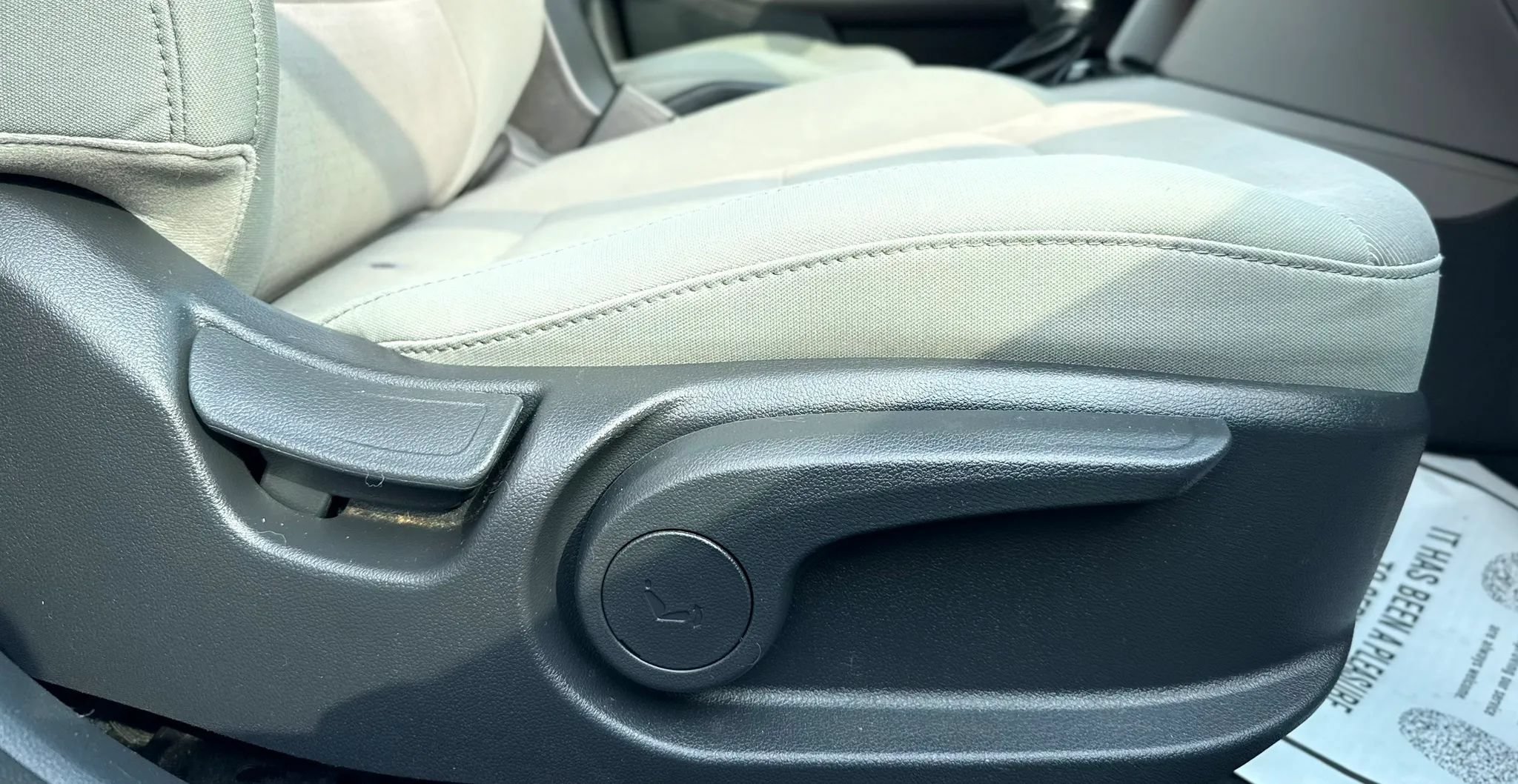 Used 2017 Hyundai Elantra SE FWD image 34