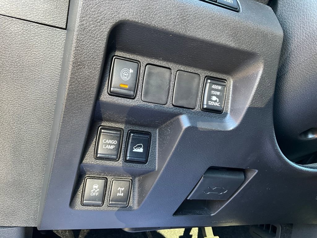 Used 2024 Nissan Frontier PRO-4X w/ Pro Convenience Package image 40