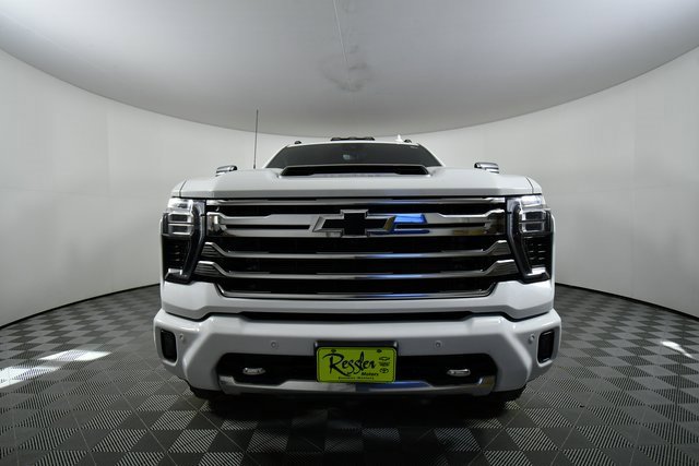 Used 2024 Chevrolet Silverado 3500 High Country w/ Technology Package image 7