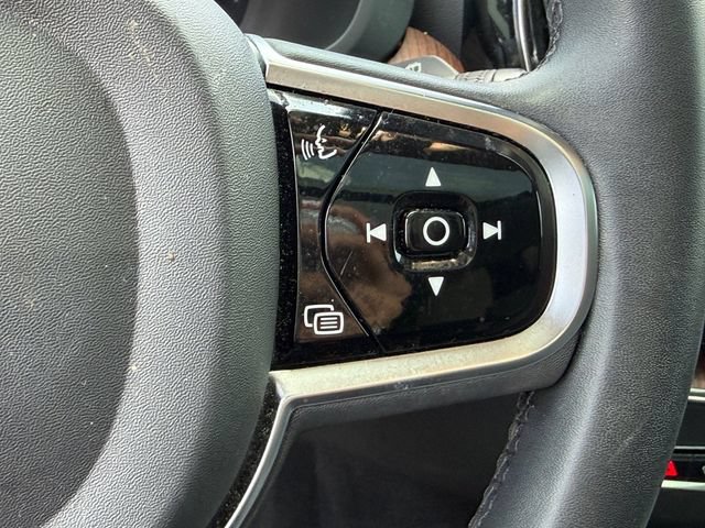 Certified 2023 Volvo XC60 B5 Plus w/ Protection Package Premier FWD image 25