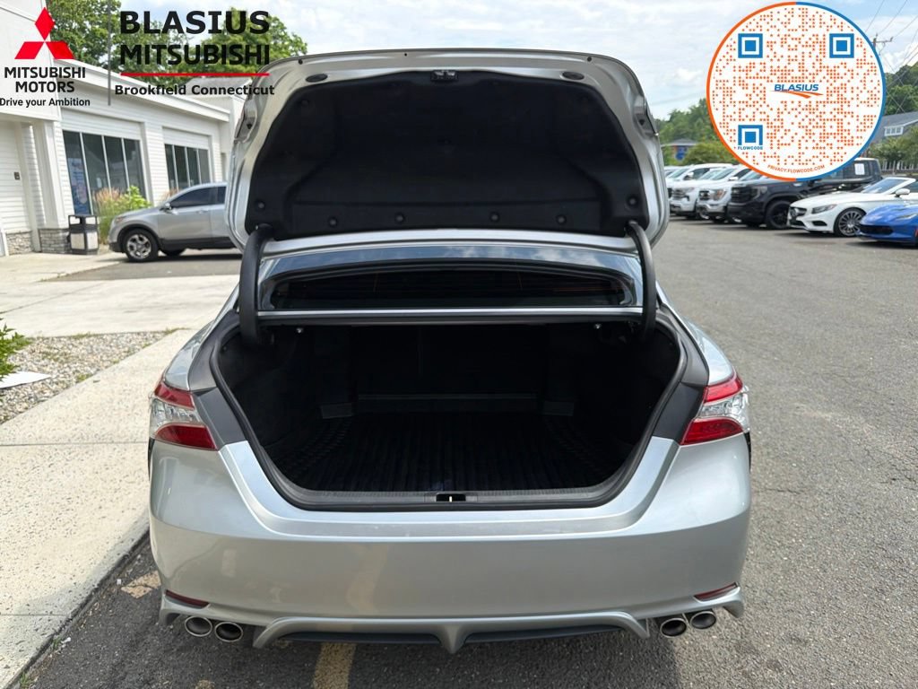 Used 2019 Toyota Camry XSE FWD image 15