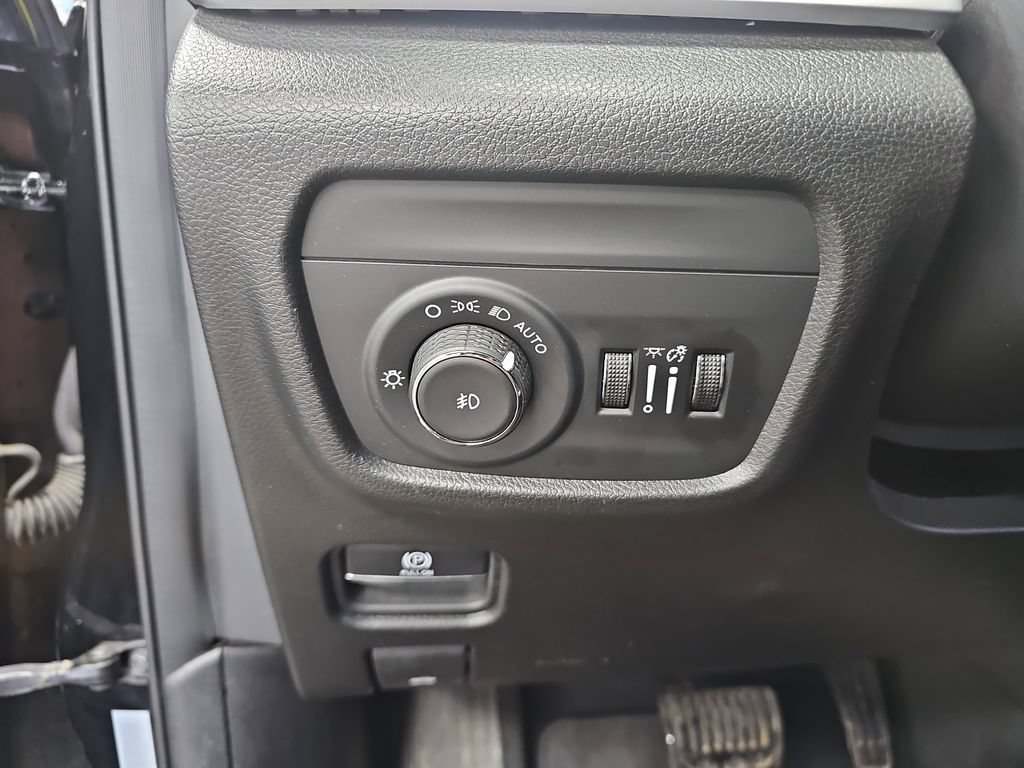 Used 2024 Jeep Grand Cherokee L Limited w/ Luxury Tech Group II AWD/4WD image 26