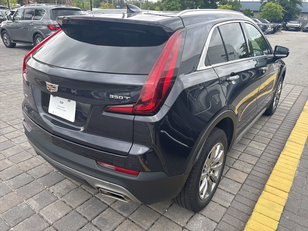 Used 2023 Cadillac XT4 Premium Luxury w/ Cold Weather Package image 9