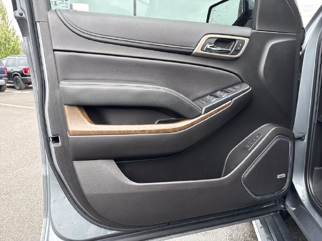 Used 2019 GMC Yukon Denali w/ Denali Ultimate Package AWD/4WD image 17