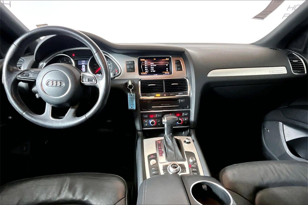 Used 2014 Audi Q7 3.0T S line Prestige w/ S Line Package image 11