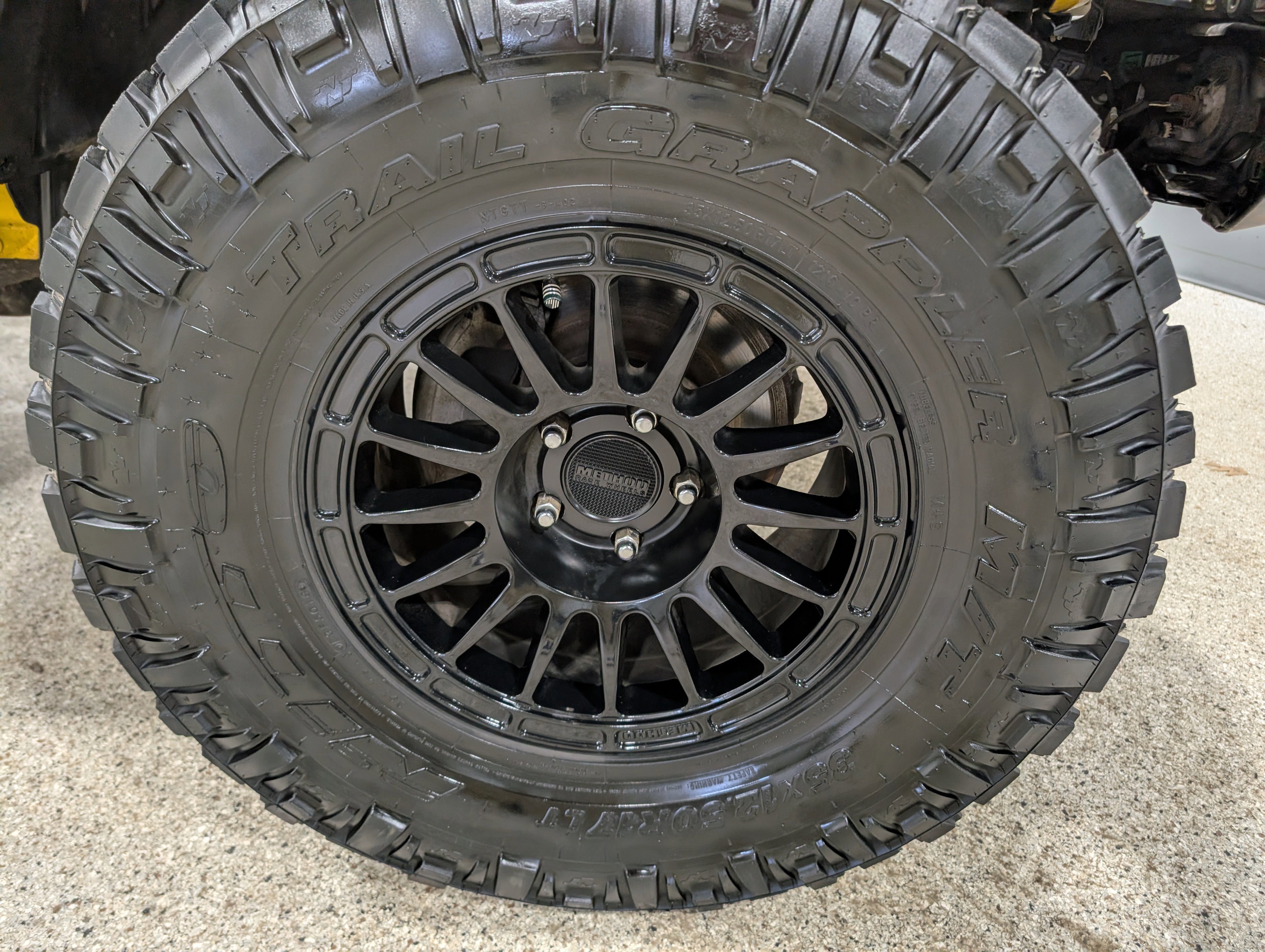 Used 2019 Jeep Wrangler Sport AWD/4WD image 12