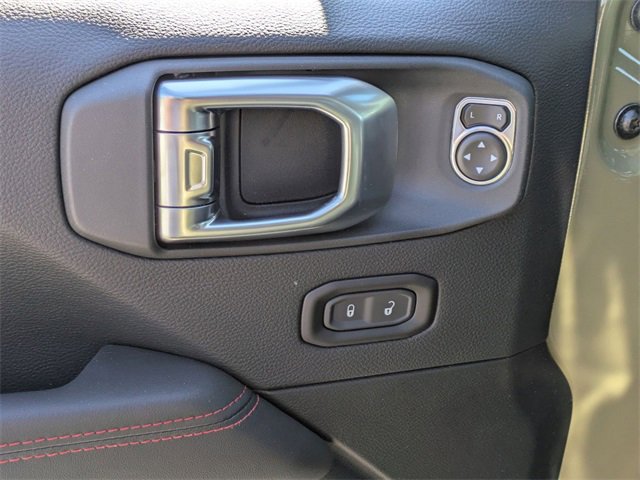 New 2026 Jeep Wrangler Unlimited Rubicon w/ Xtreme 35 Tire Package image 12