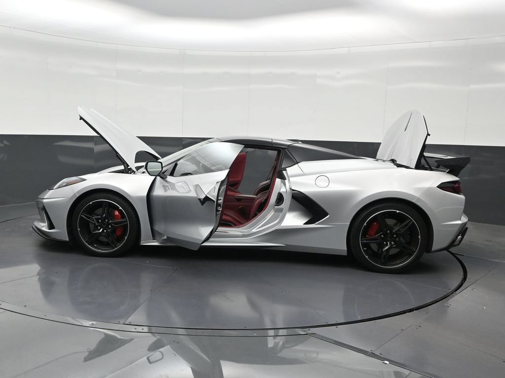Used 2020 Chevrolet Corvette Stingray Premium Conv w/ 3LT Preferred Equipment Group RWD image 33