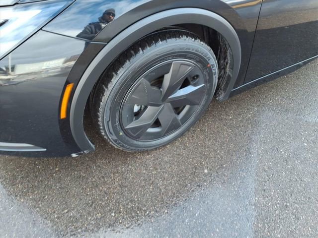 Used 2024 Toyota Prius LE image 4