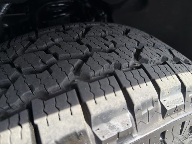 Used 2023 Chevrolet Colorado Z71 w/ Z71 Convenience Package 2 image 10