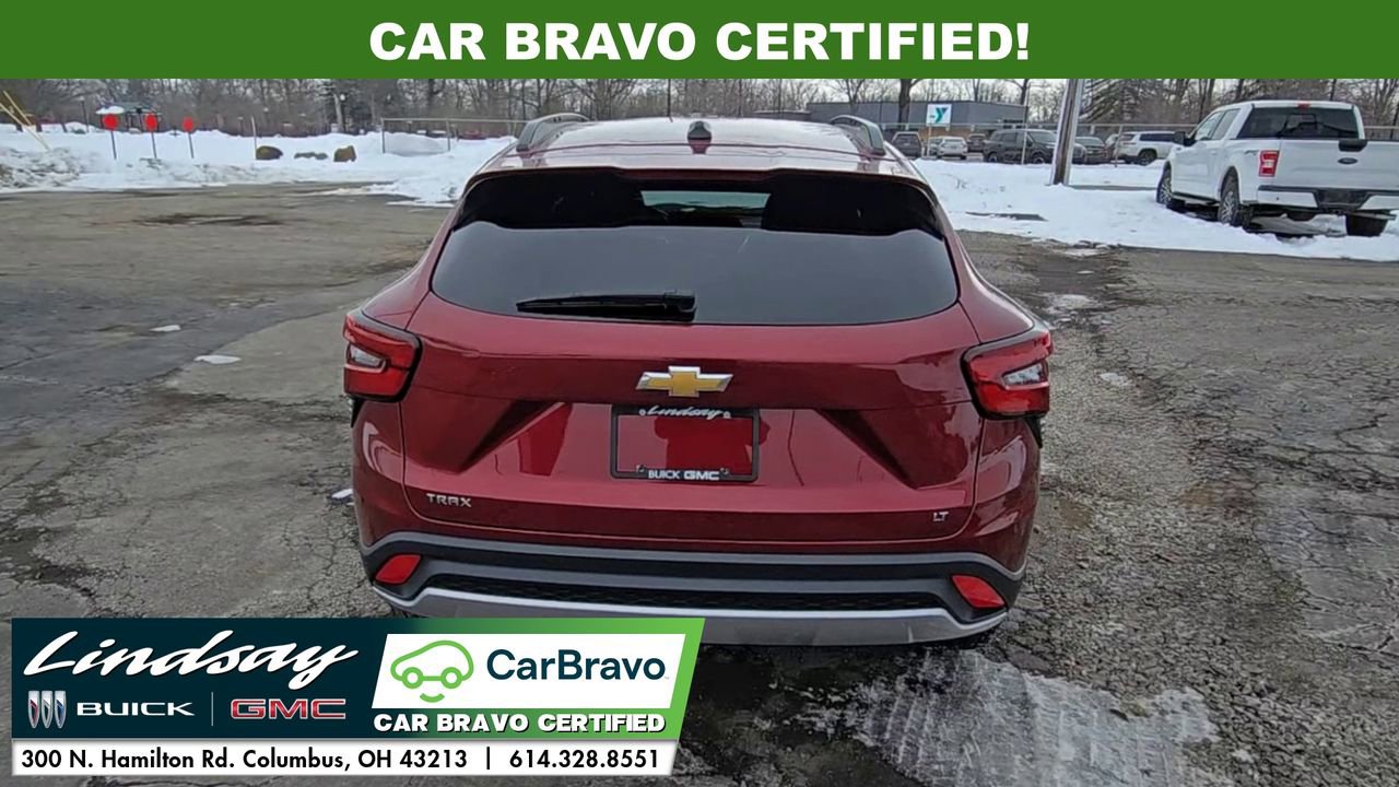 Used 2025 Chevrolet Trax LT w/ LT Convenience Package image 7