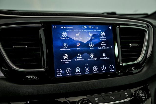 Used 2018 Chrysler Pacifica Touring-L Plus image 20