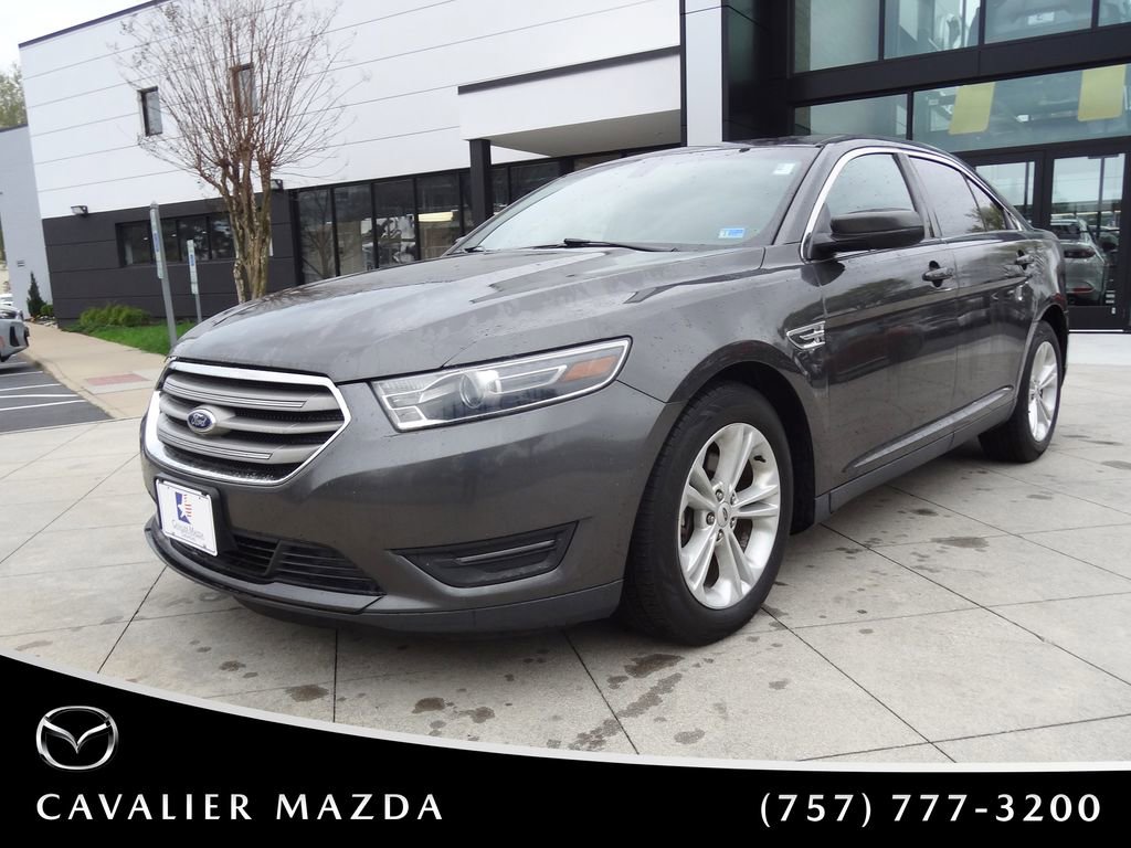 Used 2015 Ford Taurus SEL image 8