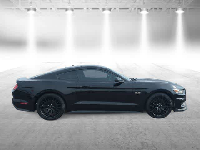 Used 2017 Ford Mustang GT Premium w/ GT Performance Package RWD image 9