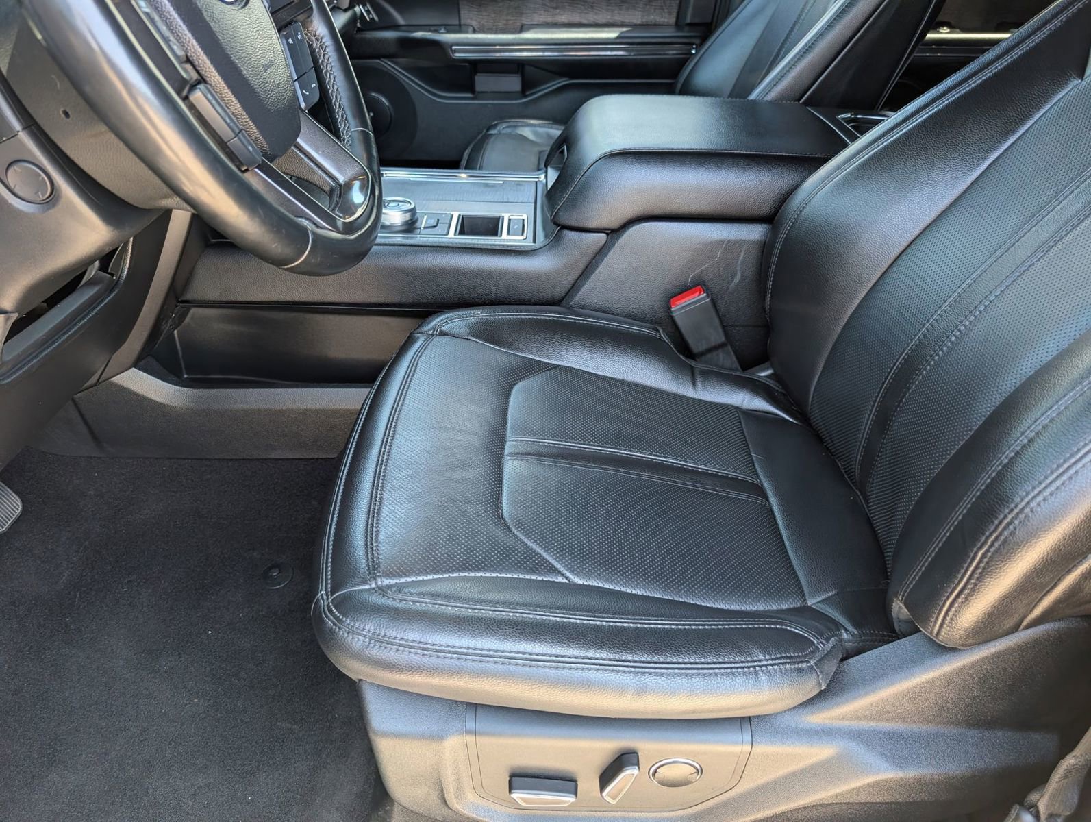 Used 2021 Ford Expedition Limited RWD image 11