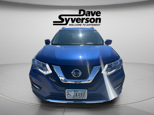 Used 2018 Nissan Rogue SV w/ Sun & Sound Touring Package AWD/4WD image 2