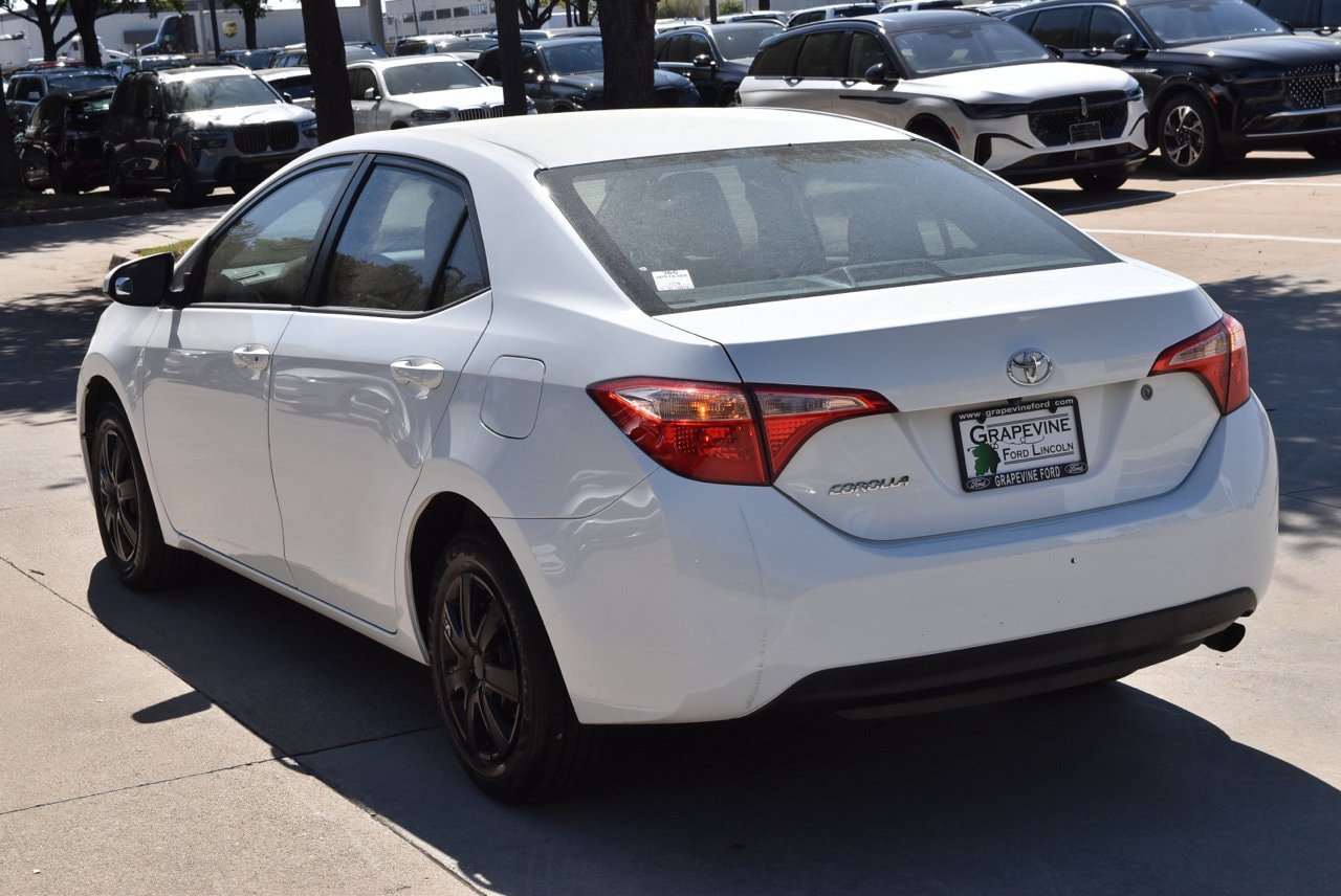 Used 2018 Toyota Corolla L FWD image 10