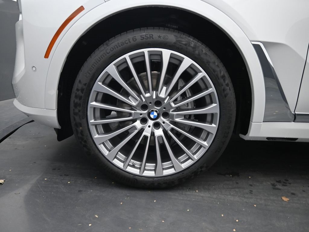 New 2026 BMW X7 xDrive40i image 9
