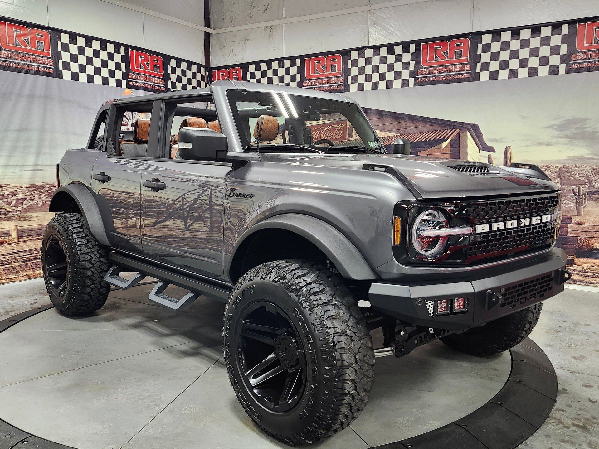 Used 2022 Ford Bronco Wildtrak image 8
