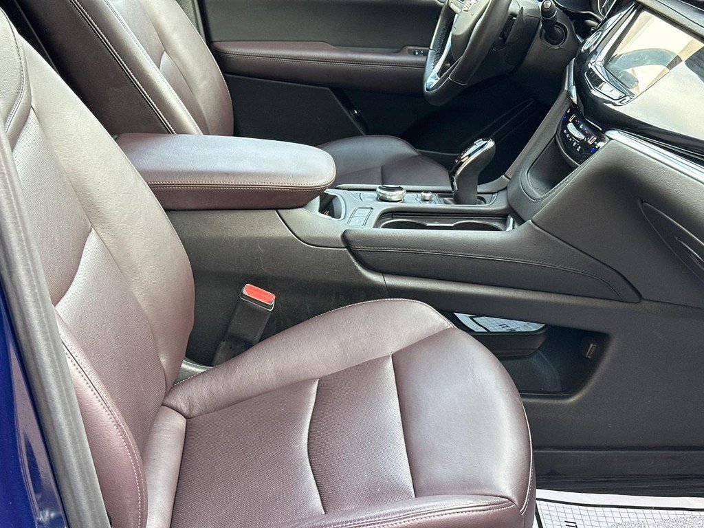 Certified 2024 Cadillac XT6 Premium Luxury w/ LPO, Floor Liner Package image 16