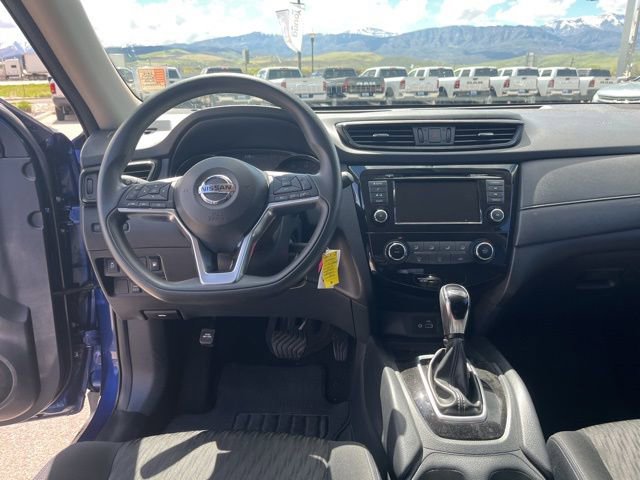 Used 2018 Nissan Rogue S image 17