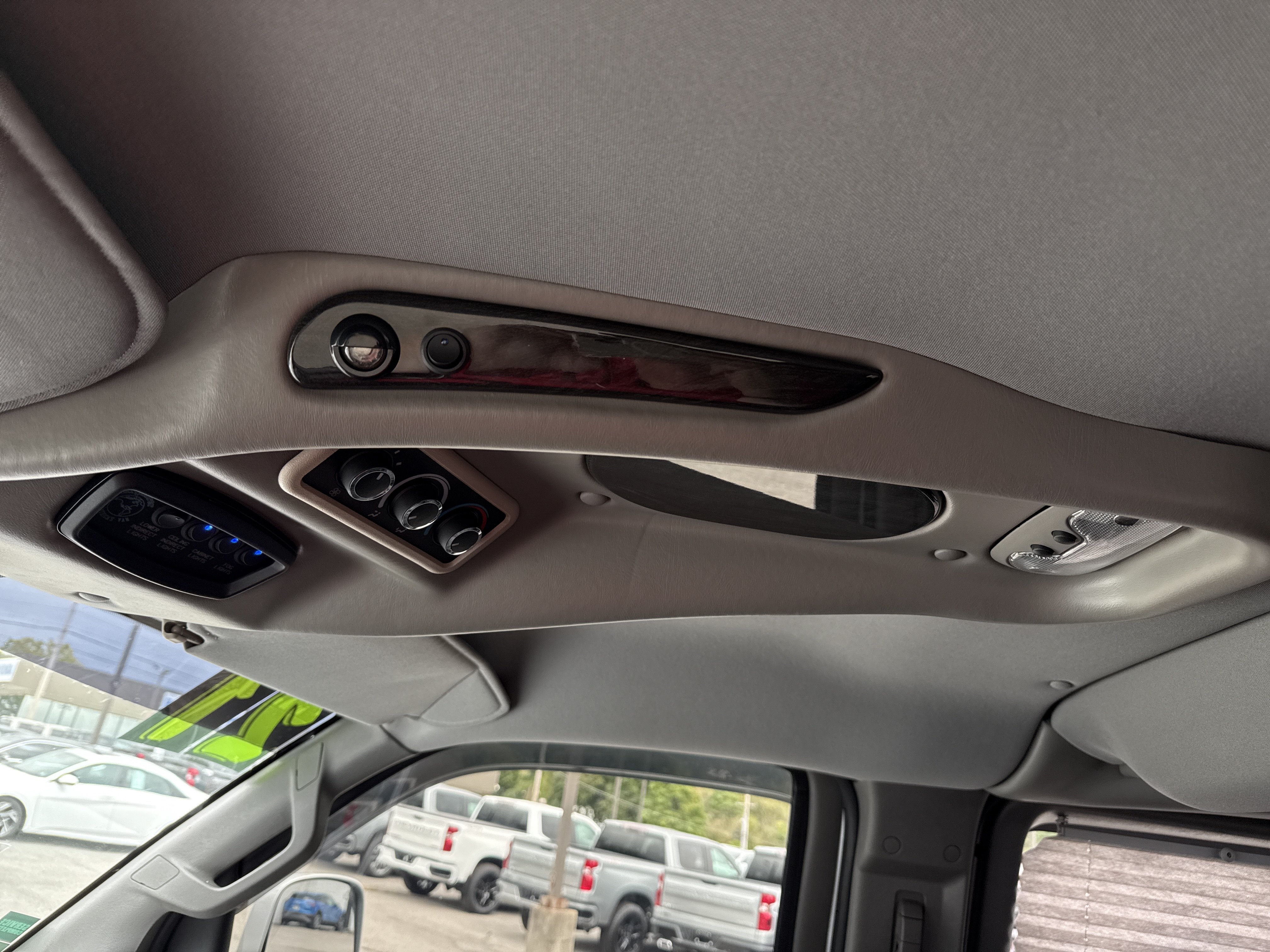 Used 2021 Chevrolet Express 2500 LS w/ Enhanced Convenience Package RWD image 38