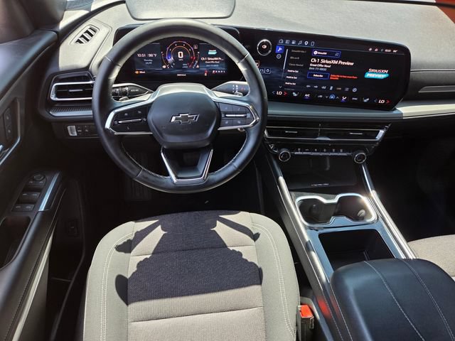 Certified 2025 Chevrolet Traverse LT w/ Midnight/Sport Edition FWD image 13