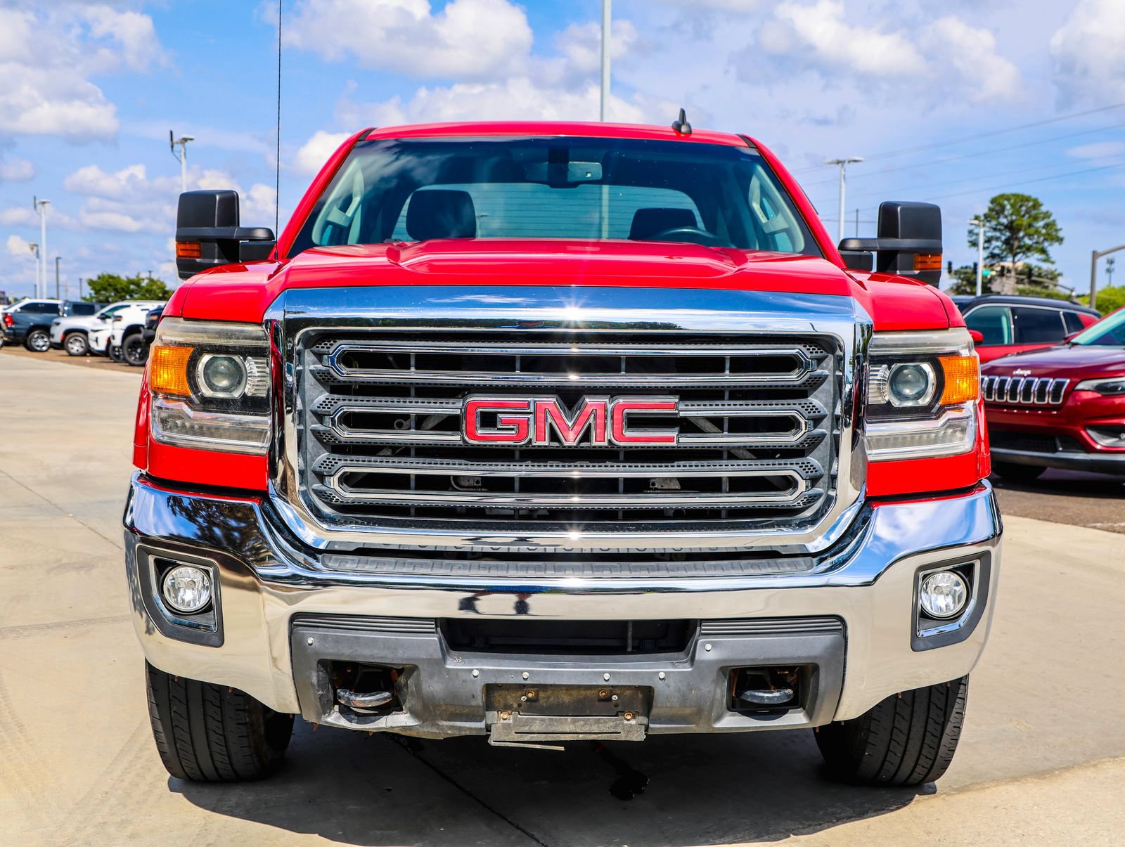 Used 2017 GMC Sierra 2500 SLE w/ SLE Fleet Preferred Package AWD/4WD image 4