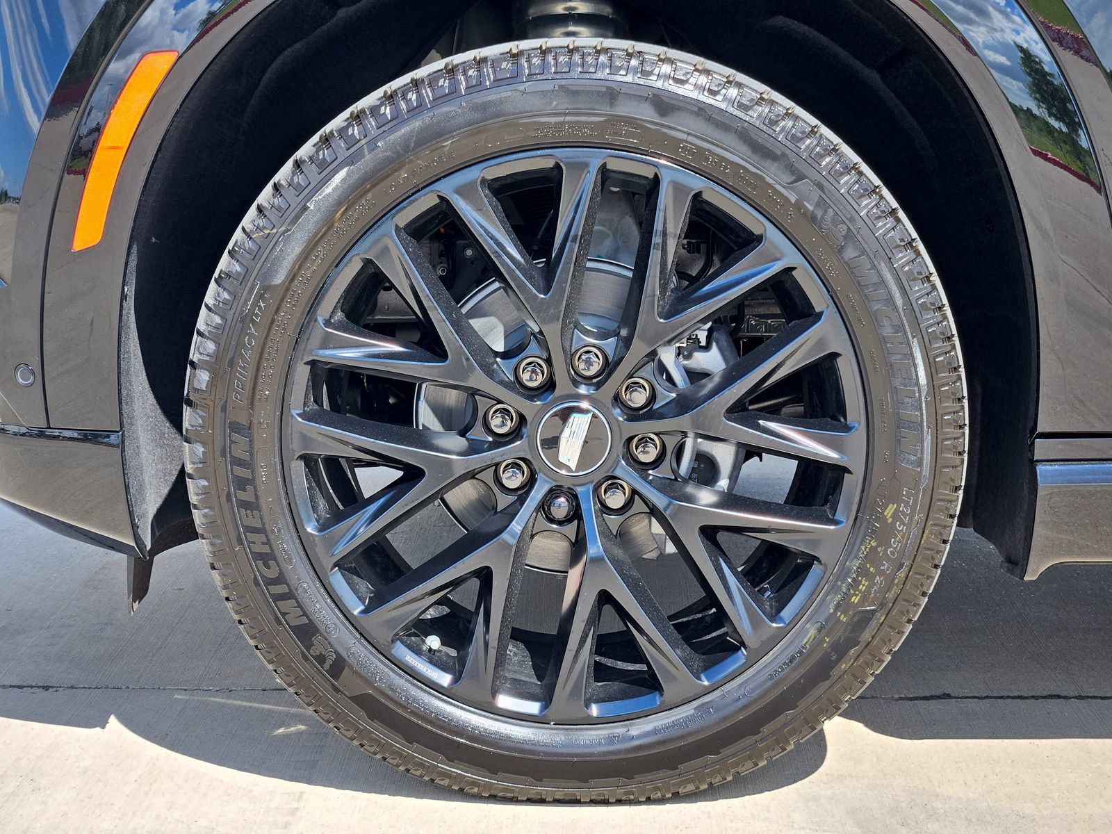 New 2026 Cadillac Escalade IQL Sport 1 w/ LPO, ONYX Package AWD/4WD image 12