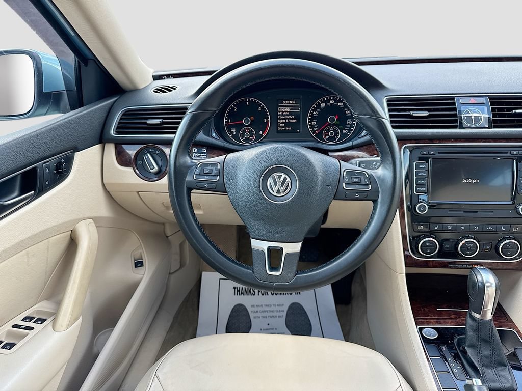 Used 2012 Volkswagen Passat TDI SEL Premium FWD image 26