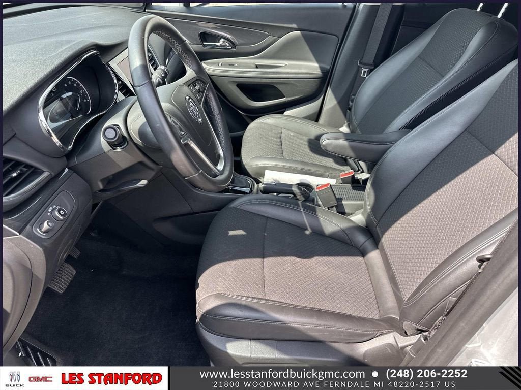 Used 2022 Buick Encore Preferred w/ Safety Package AWD/4WD image 20