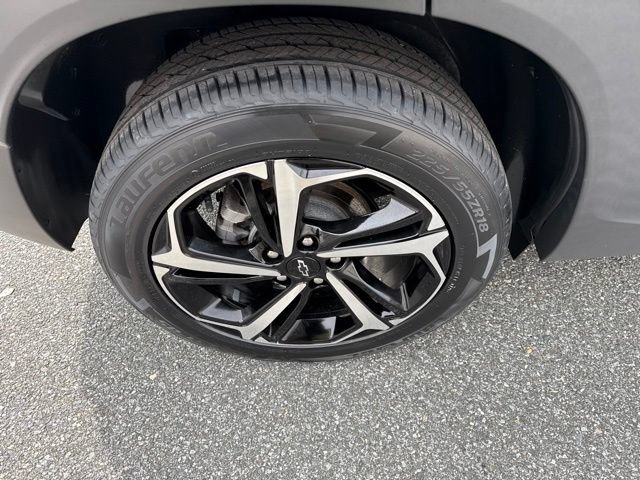 Used 2023 Chevrolet TrailBlazer RS w/ Sun and Liftgate Package AWD/4WD image 28